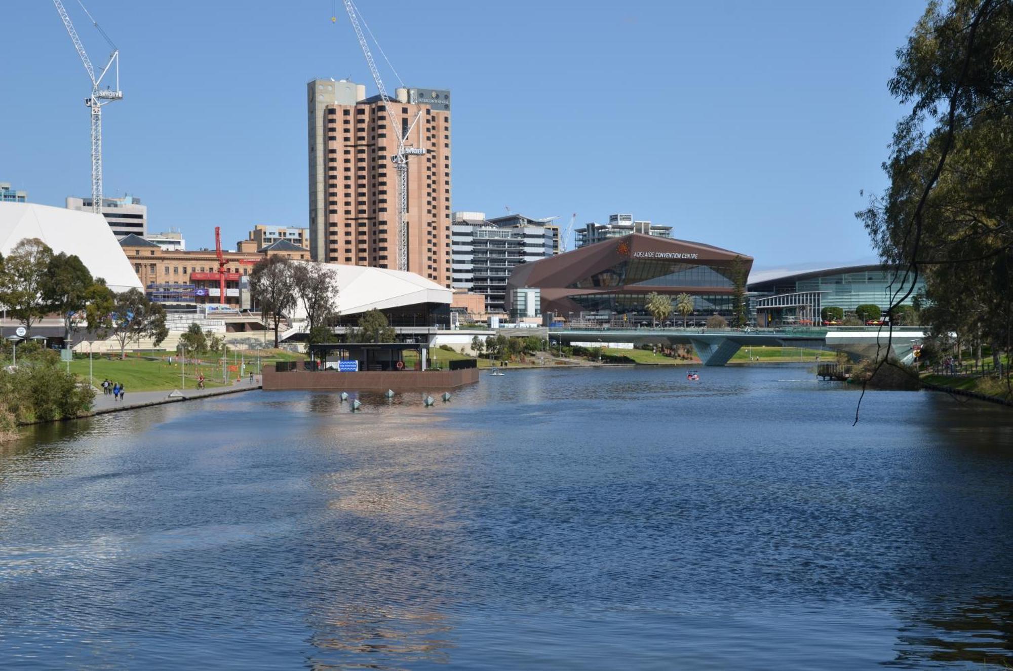 Adelaide Cbd Apartment - 3Br, 2Bath & Carpark Exterior photo